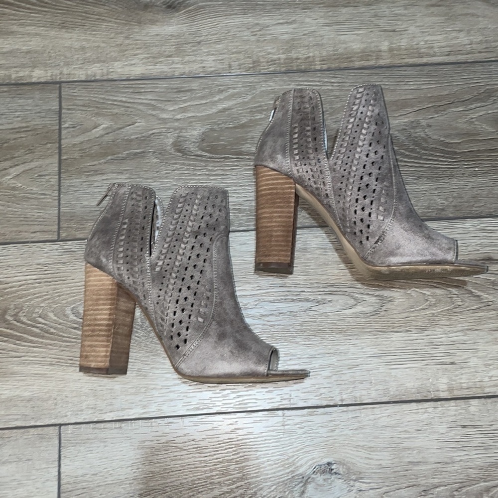 Booties - Picture 5 of 7